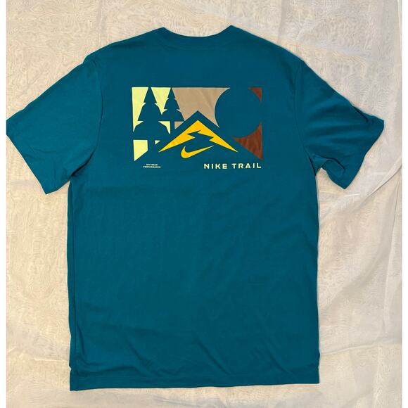 Nike Dri-FIT Trail Running Logo T-Shirt in Dark Green L - Picture 2 of 9